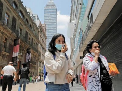 CDMX regresa a semáforo verde; antros y bares aumentarán su aforo al 50%