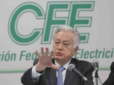 Bartlett exhorta a directivos de CFE a defender reforma