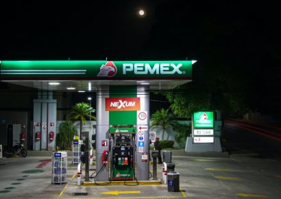 Gobierno no absorberá deuda de Pemex, pero sí ayudará a disminuirla, asegura Nahle