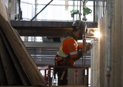 Confianza empresarial mejora en octubre ante ‘baja’ de COVID y apertura económica
