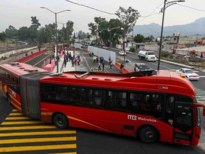 Movilización de transporte público urbano se recupera 3.9%