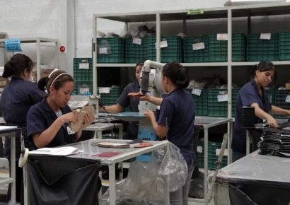 Asociaciones civiles proponen incremento de 30% en el salario mínimo para 2022