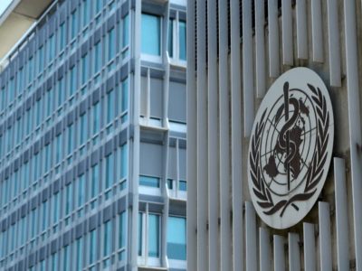 Ómicron presenta un riesgo global muy alto y el mundo debe prepararse: OMS