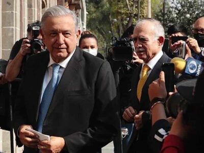 AMLO se reúne con empresarios de grandes firmas de México