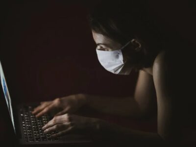 Tercer pico de productividad, otra de las «herencias» laborales de la pandemia