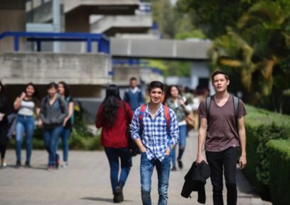 Mexicanos tienen más logros académicos y laborales que sus padres pero no mejor nivel de vida