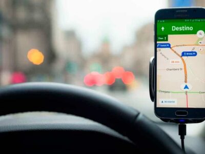 Tienen en la mira a servicio de taxis por aplicación
