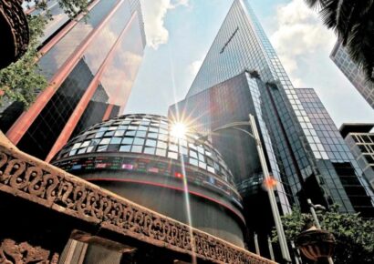 Peso y BMV operan mixtos a media jornada del lunes