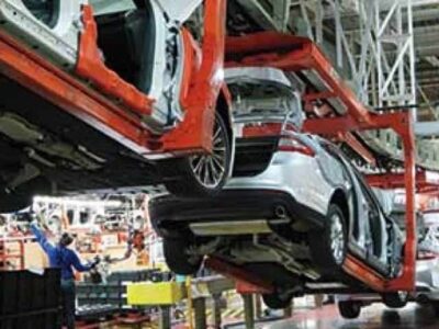 Producción automotriz caerá 2.3% en 2021
