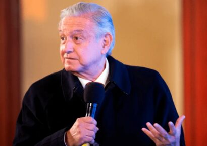 AMLO pide a Hacienda y Gobernación evaluar fondos adicionales al INE para la consulta de revocación de mandato