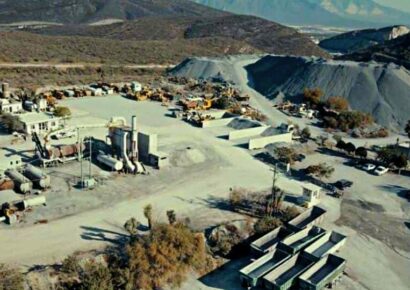 Samuel García revoca decreto que permitía casas cerca de las pedreras