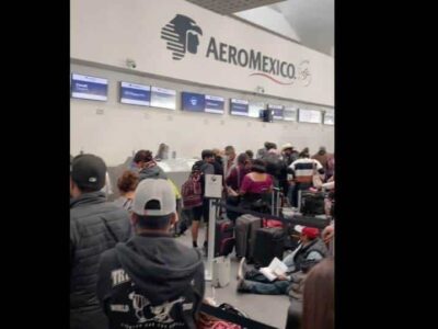 Pasajeros de Aeroméxico se quejan por cancelación de vuelos