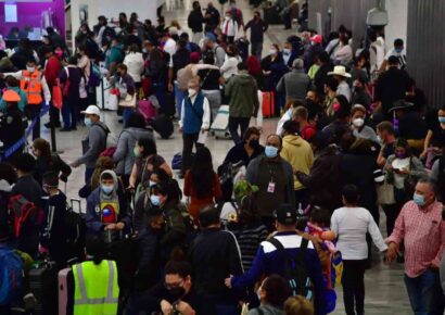 Habilitan mostradores emergentes por vuelos cancelados