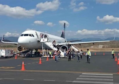 Reactivan ruta aérea internacional de Chicago a Huatulco