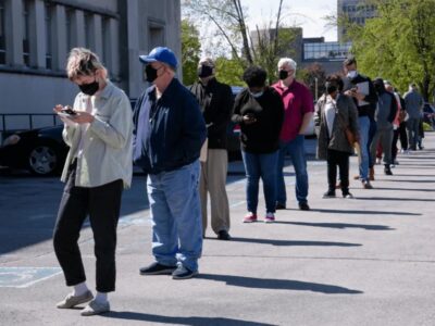 Aumentan solicitudes semanales de subsidios por desempleo en EU en medio de oleada de Ómicron
