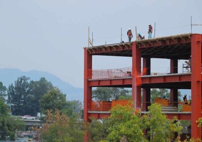 Débil avance de empresas constructoras en noviembre de 2021