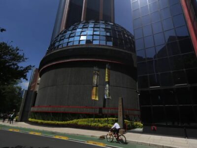 BMV cae con fuerza y perfila una sexta jornada de pérdidas