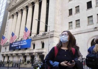 Economía de EU subió 5.7% en 2021, mayor aumento en 37 años