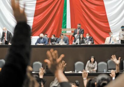 11 pendientes en material laboral que se mantienen en la congeladora del Congreso