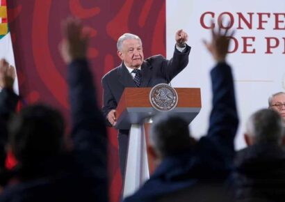 Se buscarán créditos para producir energía limpia: AMLO