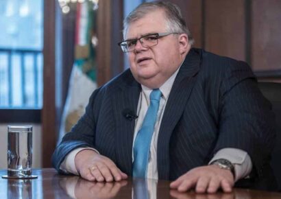Bancos centrales deben buscar un «aterrizaje suave»:Carstens