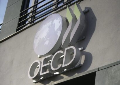 La OCDE baja a 2.3% su expectativa de crecimiento para el PIB de México