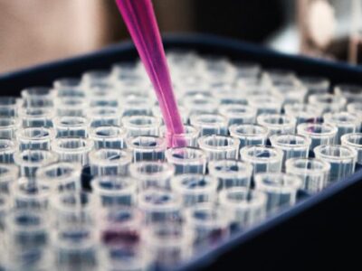 EU trabaja con Ucrania para impedir que rusos tomen material biológico