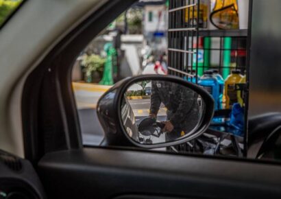 Hacienda amanece generosa: exenta a todas las gasolinas del IEPS
