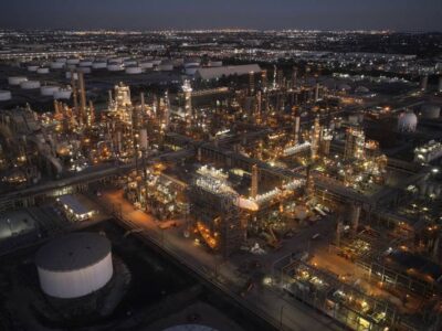 Temores sobre el suministro disparan el Brent hasta los 139 dólares