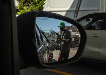 Hacienda ‘echa una mano’ a automovilistas: esta semana no pagarán IEPS por gasolinas