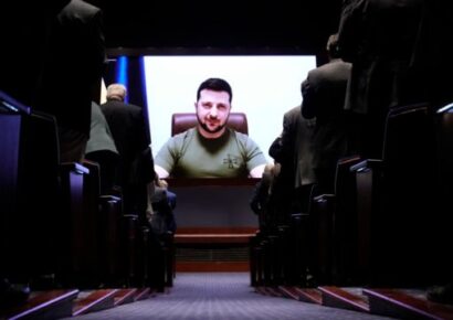 Presidente ucraniano pide al Congreso de EU que le ayude a proteger sus cielos de Rusia