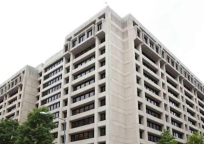 Aprueba FMI préstamo de emergencia de 1,400 mdd a Ucrania