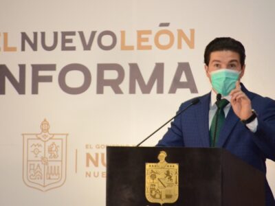 Hombres infiltrados en marcha 8M provocaron daños en puertas y vitrales del palacio de gobierno: Samuel García