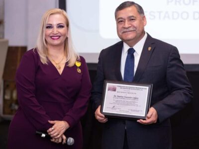 Expone programa educativo de la UANL