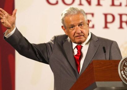 ‘¡Son mentirosos!’ AMLO responde a senadores de EU que lo acusan de utilizar la FGR con fines políticos